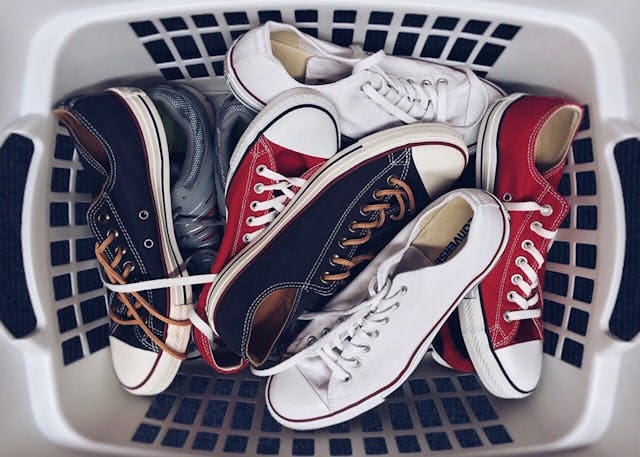 sneakers sneakers
